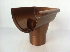 סגירה למרזב עם יציאה לצינור